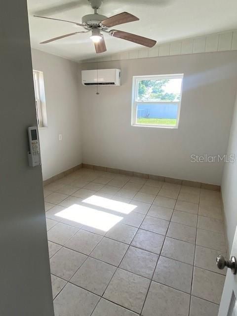 En Venta: $224,900 (4 camas, 1 baños, 986 Pies cuadrados)