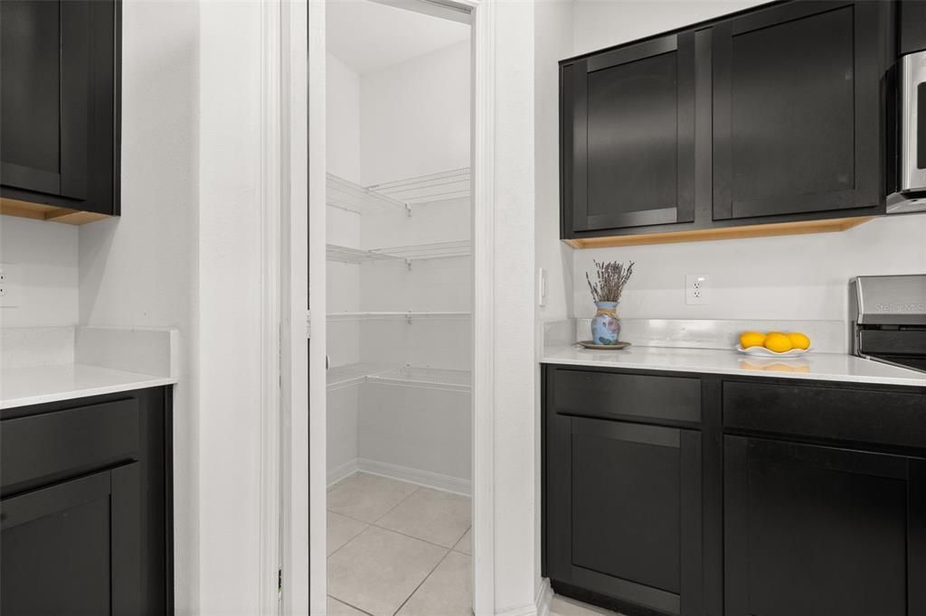 For Sale: $309,900 (4 beds, 2 baths, 1933 Square Feet)