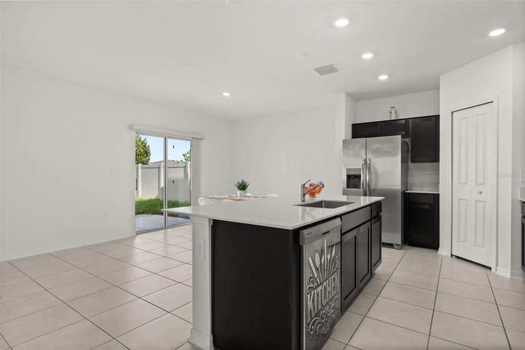 For Sale: $309,900 (4 beds, 2 baths, 1933 Square Feet)