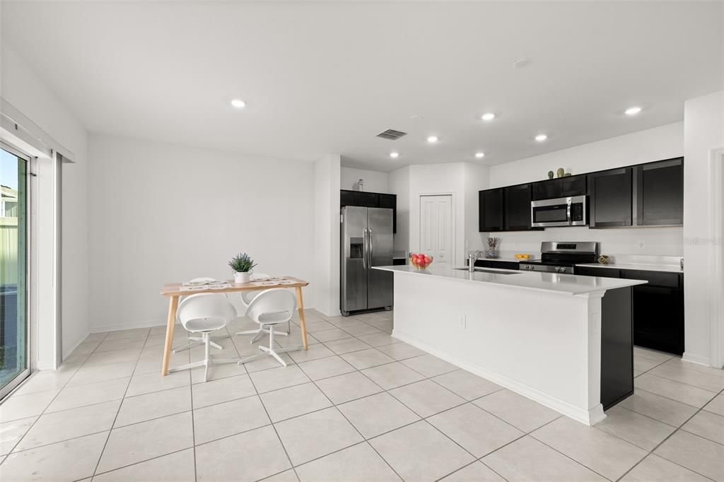 For Sale: $309,900 (4 beds, 2 baths, 1933 Square Feet)