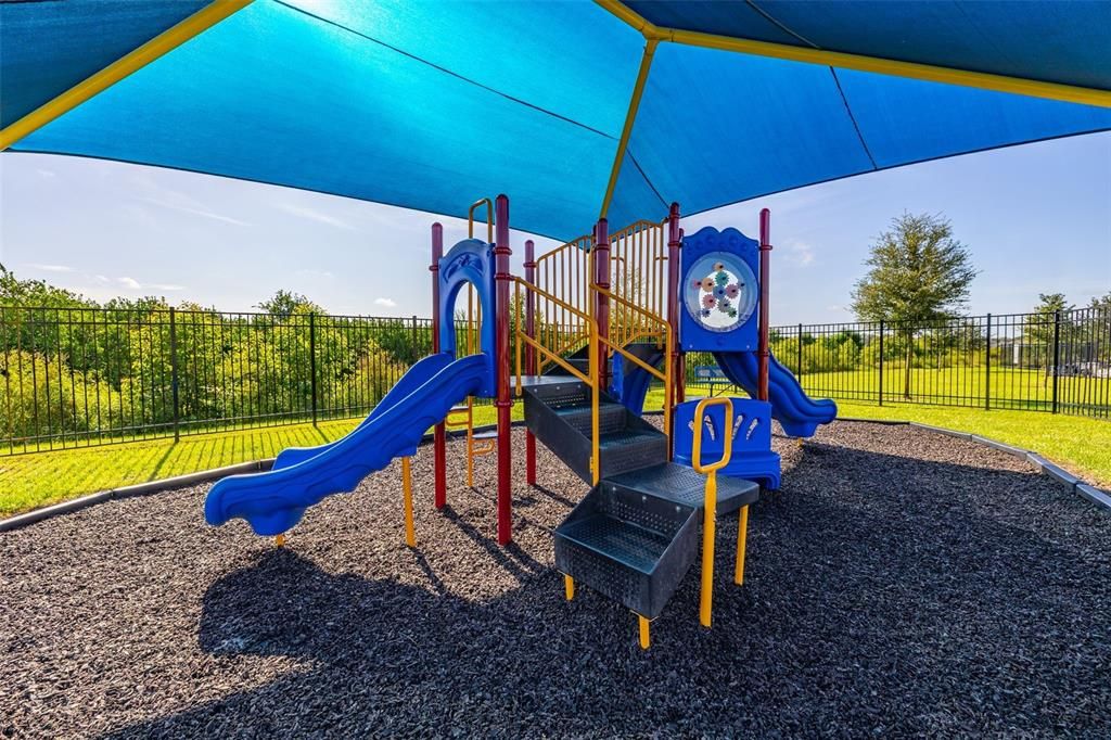 For Sale: $309,900 (4 beds, 2 baths, 1933 Square Feet)