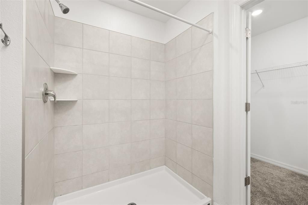 For Sale: $309,900 (4 beds, 2 baths, 1933 Square Feet)