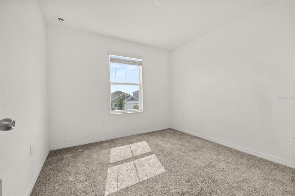 For Sale: $309,900 (4 beds, 2 baths, 1933 Square Feet)
