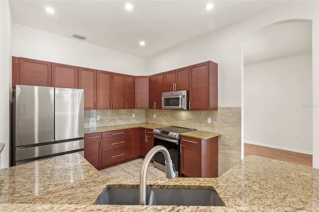 En Venta: $470,000 (3 camas, 2 baños, 2123 Pies cuadrados)