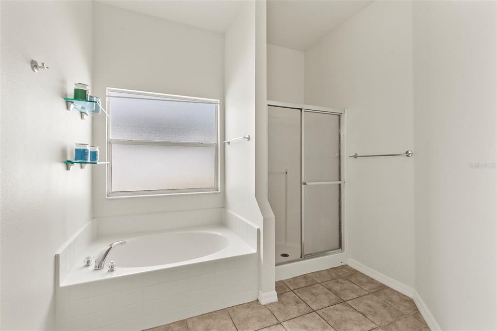 En Venta: $470,000 (3 camas, 2 baños, 2123 Pies cuadrados)