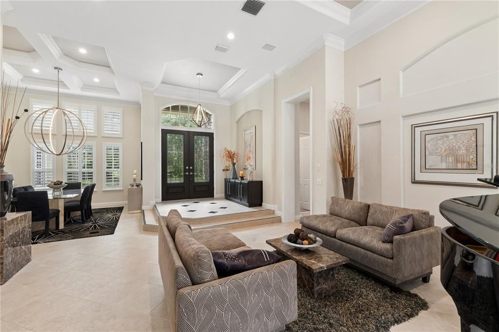 For Sale: $2,500,000 (5 beds, 6 baths, 5629 Square Feet)