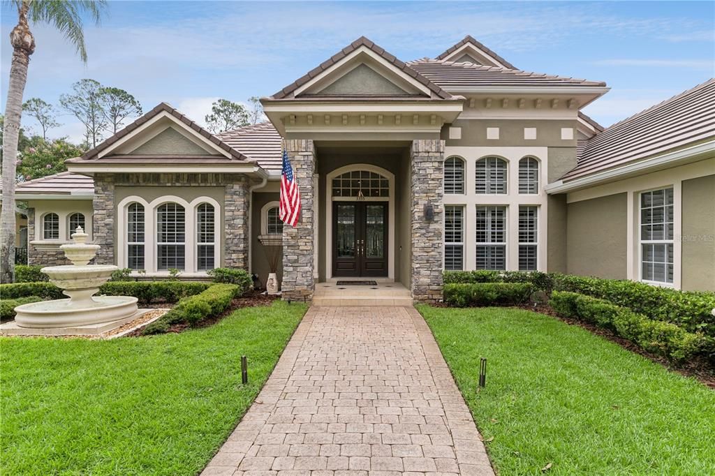 For Sale: $2,500,000 (5 beds, 6 baths, 5629 Square Feet)
