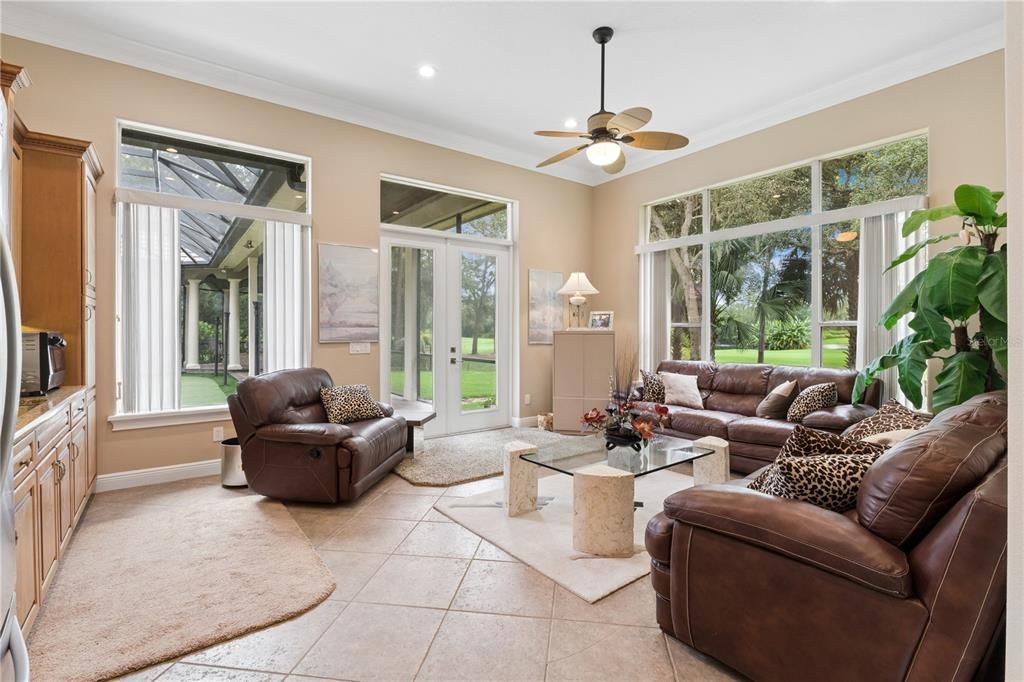 For Sale: $2,500,000 (5 beds, 6 baths, 5629 Square Feet)
