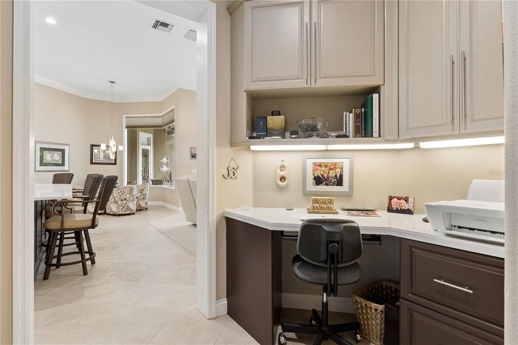For Sale: $2,500,000 (5 beds, 6 baths, 5629 Square Feet)