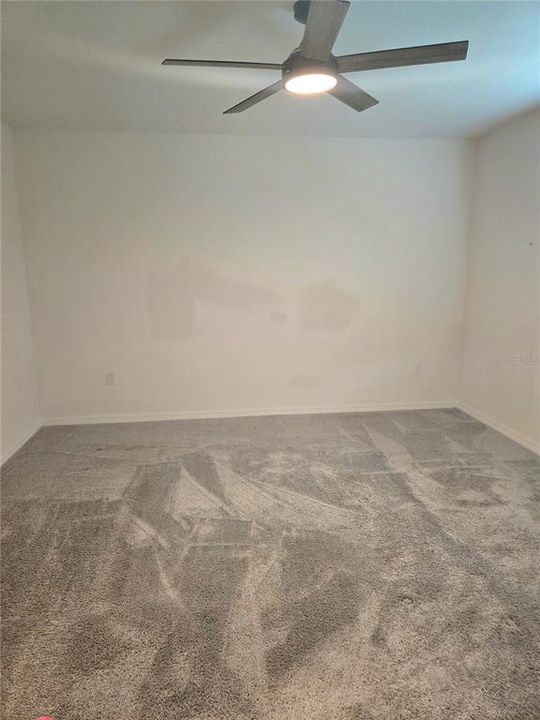 En Venta: $339,900 (4 camas, 2 baños, 1874 Pies cuadrados)