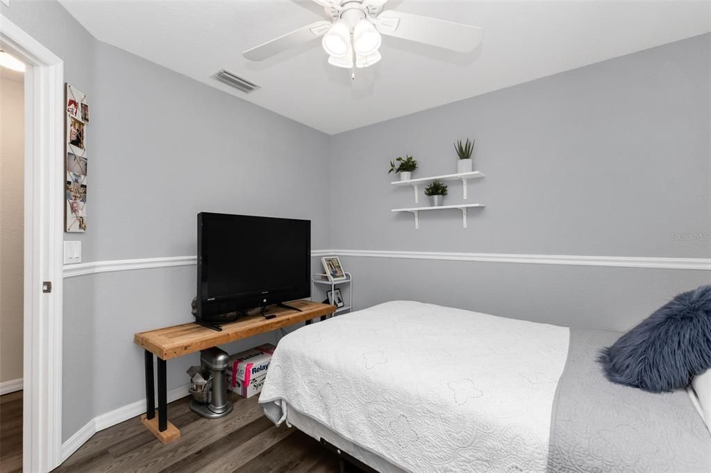 For Sale: $324,900 (3 beds, 2 baths, 1696 Square Feet)