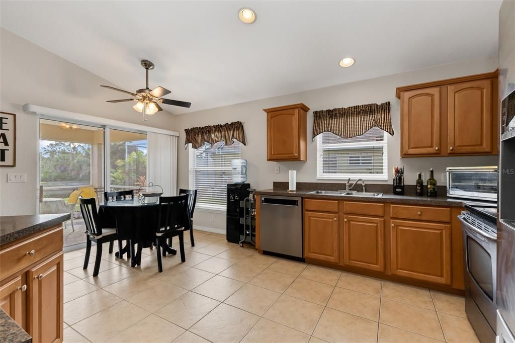 For Sale: $324,900 (3 beds, 2 baths, 1696 Square Feet)