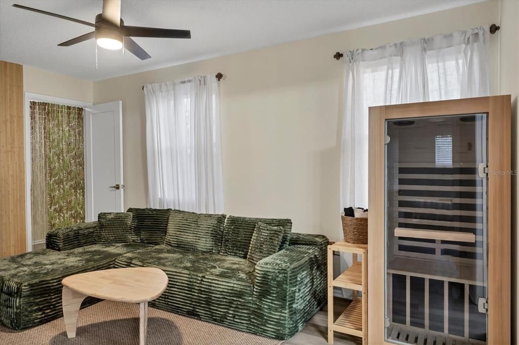 В аренду: $175 (3 спален, 2 ванн, 1568 Квадратных фут)