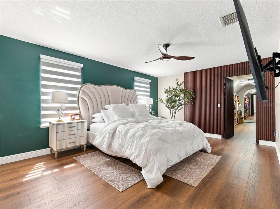 En Venta: $420,000 (3 camas, 2 baños, 2264 Pies cuadrados)