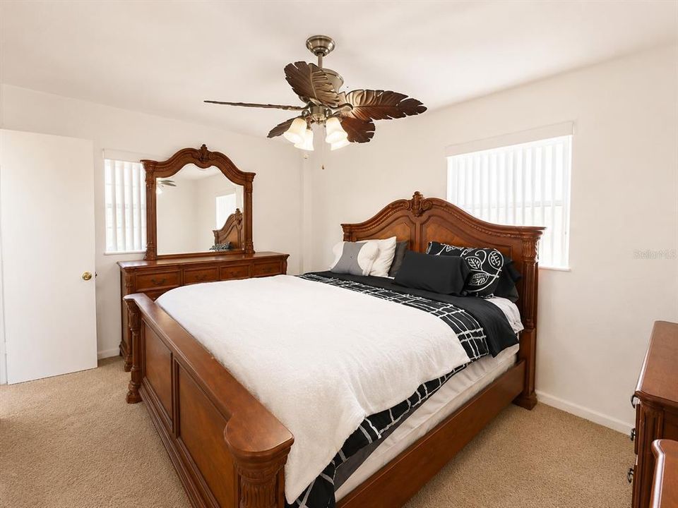For Sale: $175,000 (3 beds, 1 baths, 1040 Square Feet)