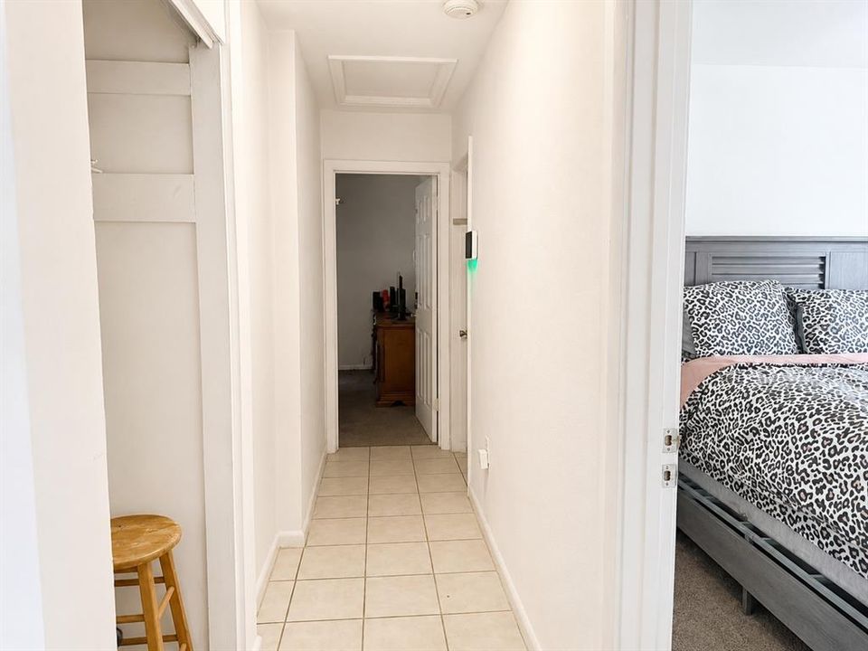 For Sale: $175,000 (3 beds, 1 baths, 1040 Square Feet)