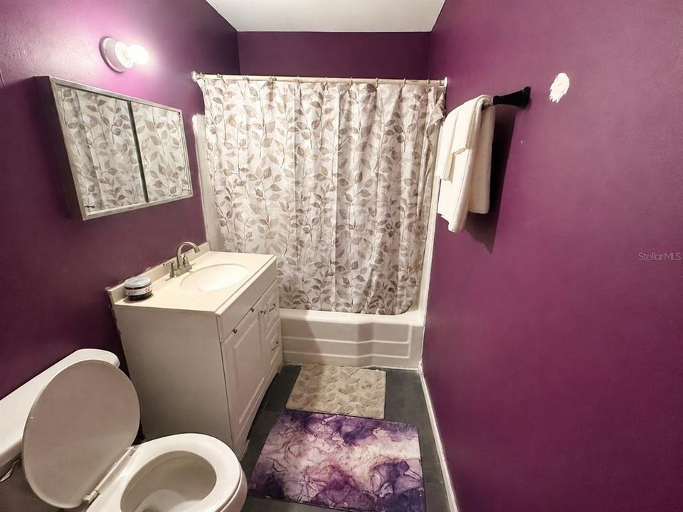 For Sale: $175,000 (3 beds, 1 baths, 1040 Square Feet)