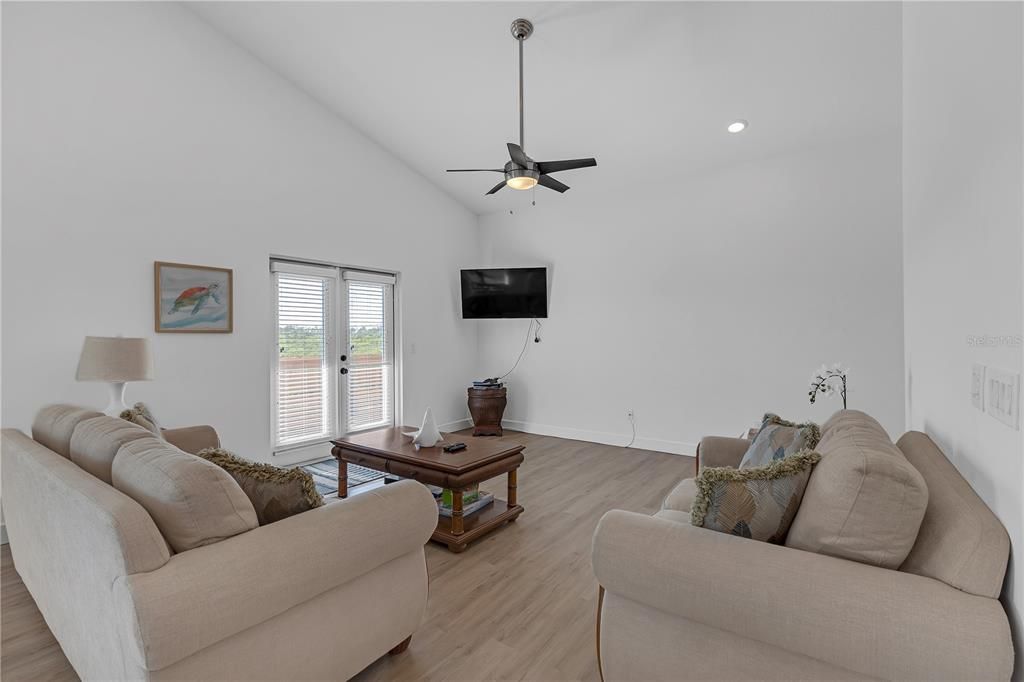En Venta: $925,000 (4 camas, 0 baños, 3000 Pies cuadrados)
