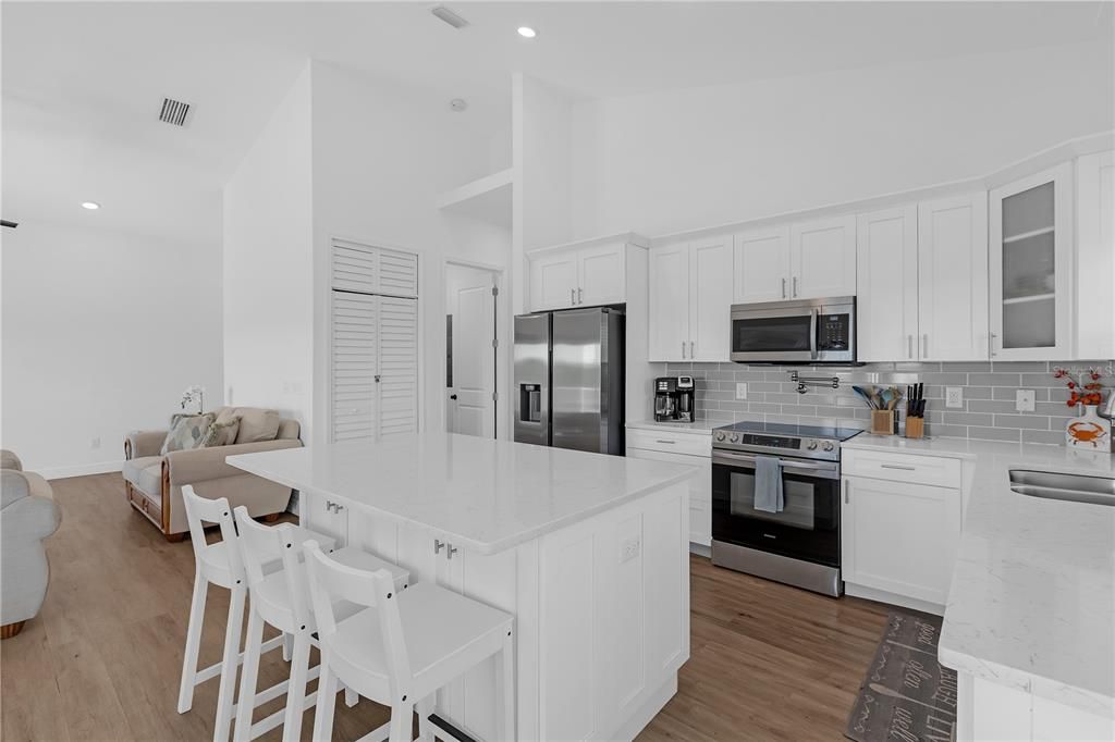 En Venta: $925,000 (4 camas, 0 baños, 3000 Pies cuadrados)
