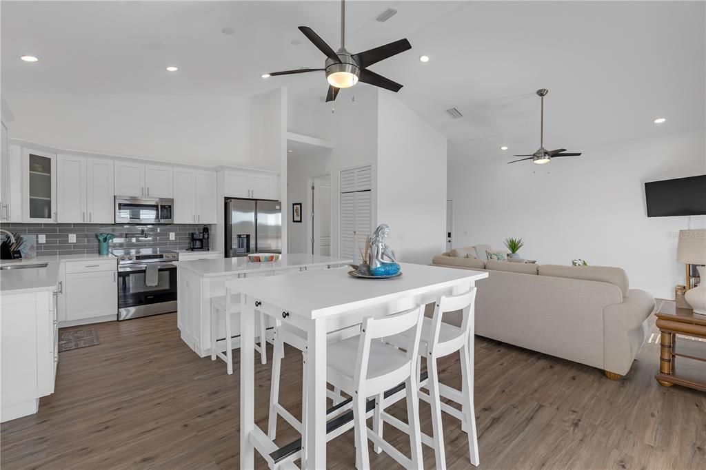 En Venta: $925,000 (4 camas, 0 baños, 3000 Pies cuadrados)