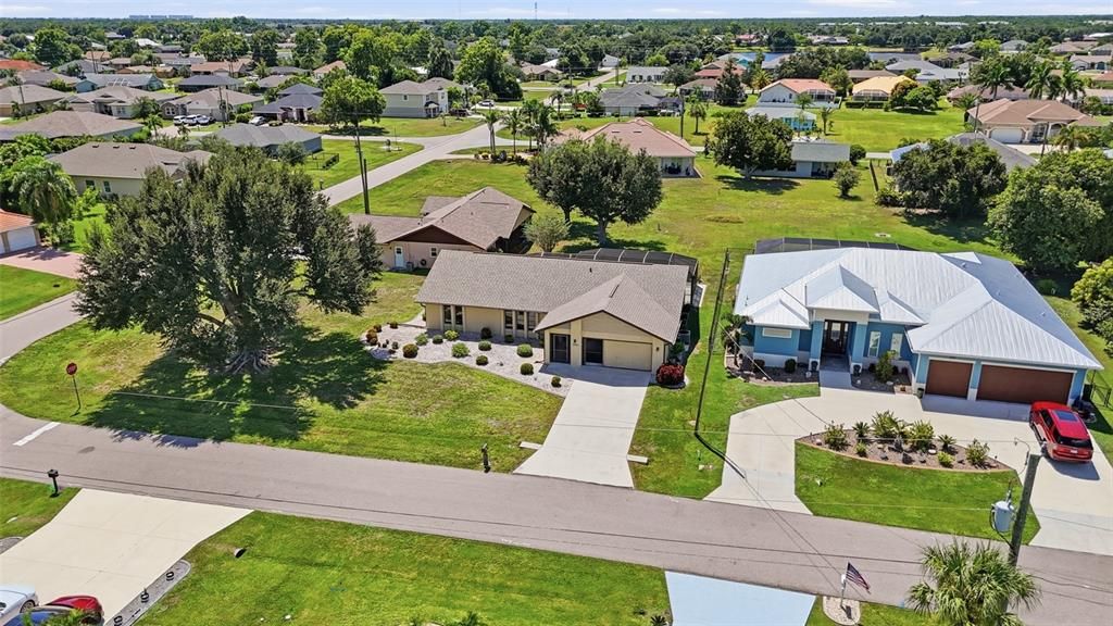 На продажу: $349,000 (3 спален, 2 ванн, 1741 Квадратных фут)