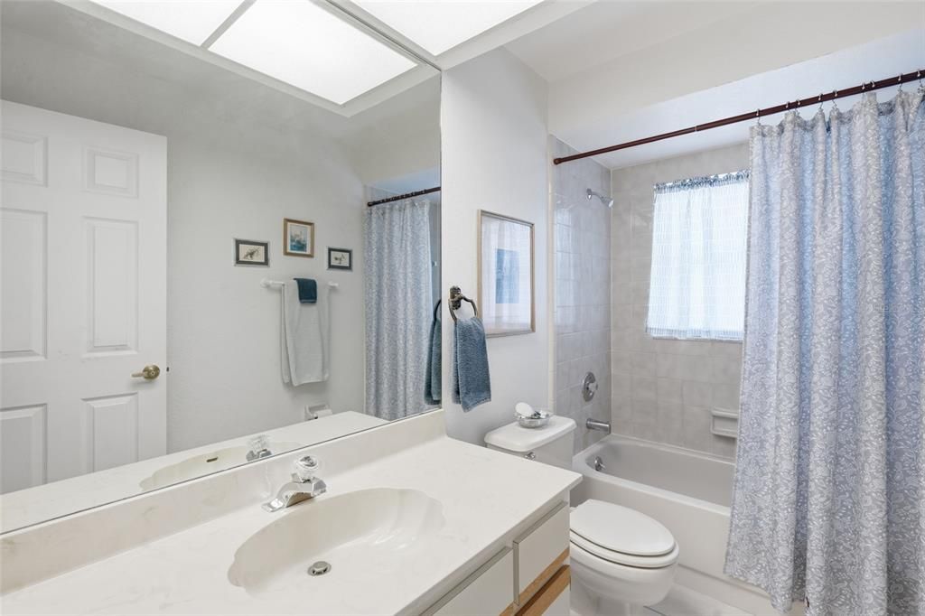 На продажу: $349,000 (3 спален, 2 ванн, 1741 Квадратных фут)