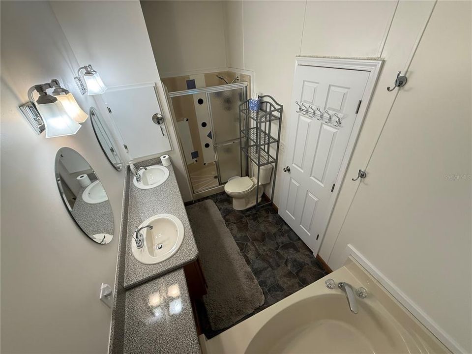 На продажу: $189,900 (2 спален, 2 ванн, 1508 Квадратных фут)