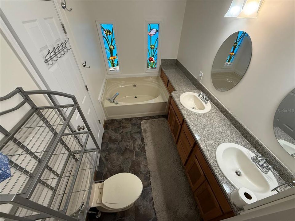 На продажу: $189,900 (2 спален, 2 ванн, 1508 Квадратных фут)