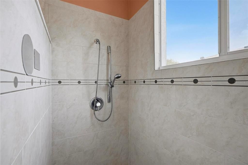 На продажу: $749,900 (3 спален, 3 ванн, 3028 Квадратных фут)