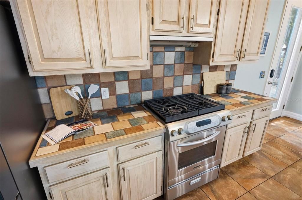 На продажу: $749,900 (3 спален, 3 ванн, 3028 Квадратных фут)