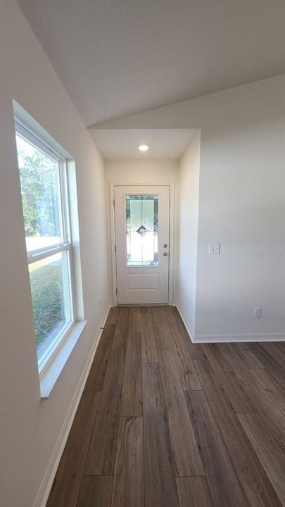 Active With Contract: $1,765 (3 beds, 2 baths, 1211 Square Feet)