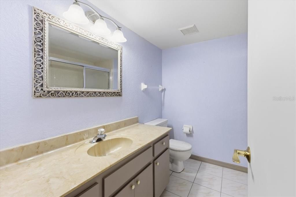 En Venta: $137,500 (2 camas, 2 baños, 1017 Pies cuadrados)