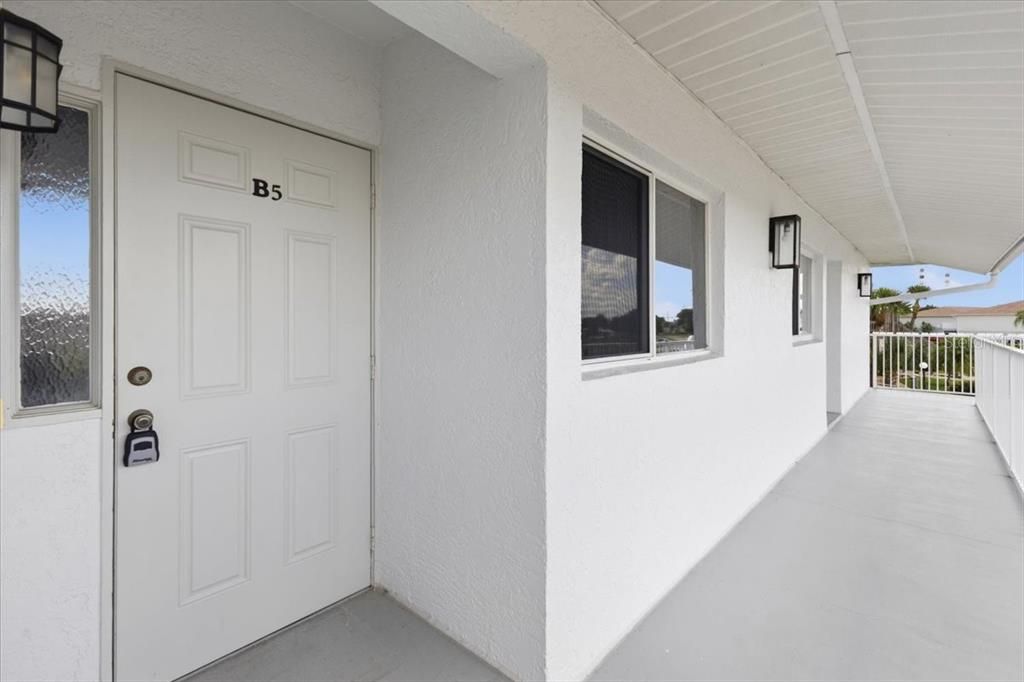 En Venta: $137,500 (2 camas, 2 baños, 1017 Pies cuadrados)