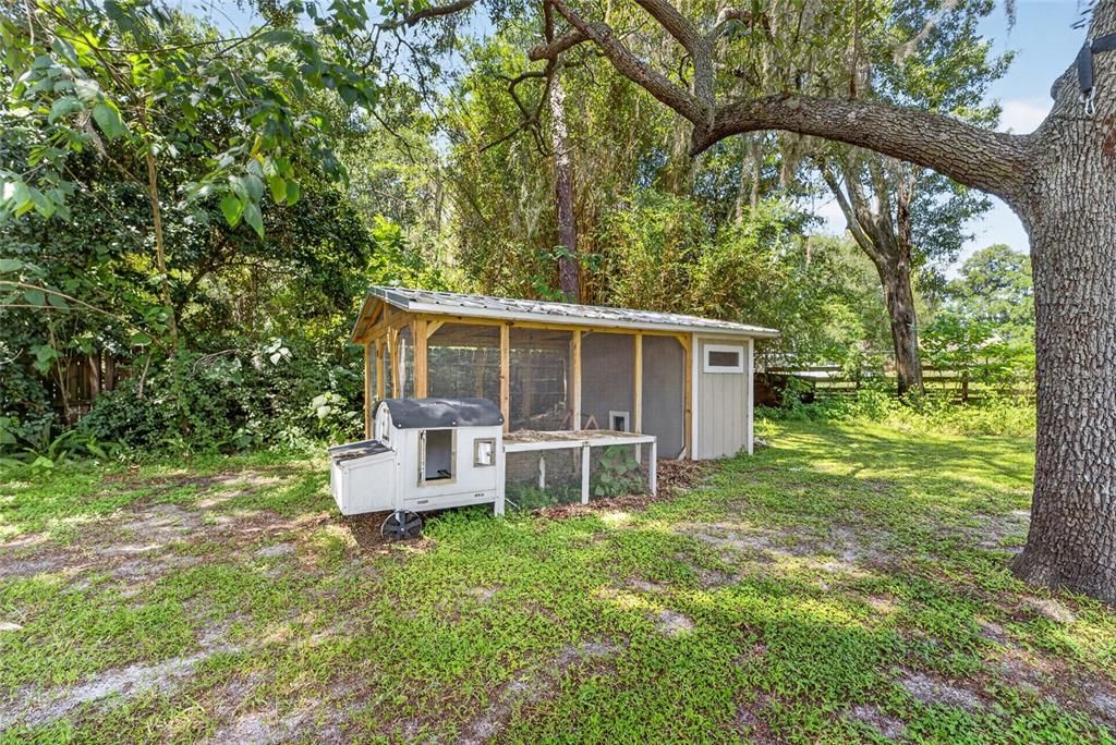 For Sale: $460,000 (4 beds, 2 baths, 2900 Square Feet)