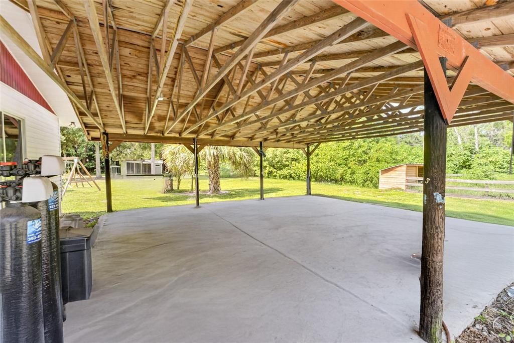 For Sale: $460,000 (4 beds, 2 baths, 2900 Square Feet)