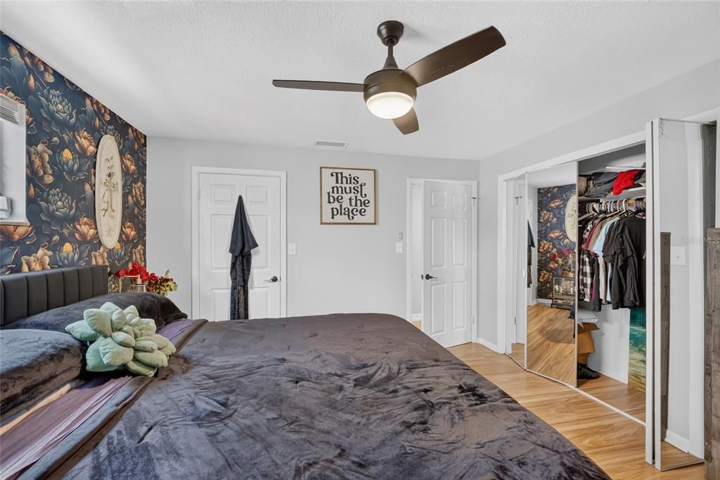 For Sale: $460,000 (4 beds, 2 baths, 2900 Square Feet)