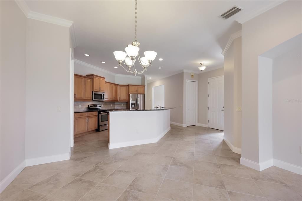 En Venta: $349,900 (2 camas, 2 baños, 1758 Pies cuadrados)