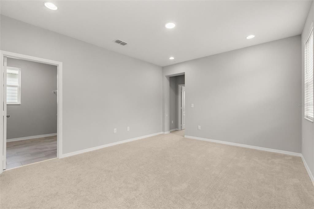 En Venta: $474,900 (4 camas, 3 baños, 2899 Pies cuadrados)