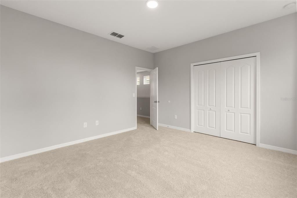 En Venta: $474,900 (4 camas, 3 baños, 2899 Pies cuadrados)