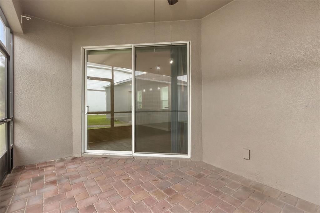 En Venta: $474,900 (4 camas, 3 baños, 2899 Pies cuadrados)