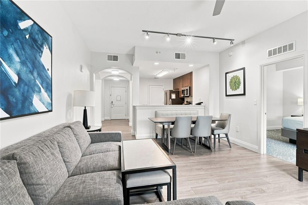 For Sale: $180,000 (2 beds, 2 baths, 1265 Square Feet)
