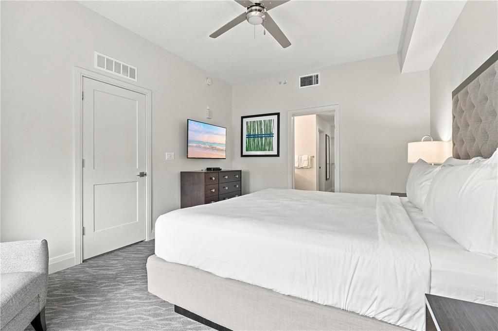 For Sale: $180,000 (2 beds, 2 baths, 1265 Square Feet)