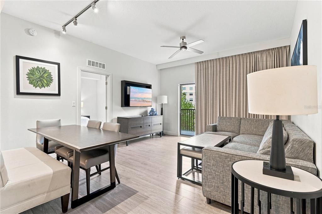 For Sale: $180,000 (2 beds, 2 baths, 1265 Square Feet)