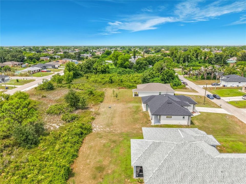For Sale: $413,600 (4 beds, 2 baths, 1643 Square Feet)