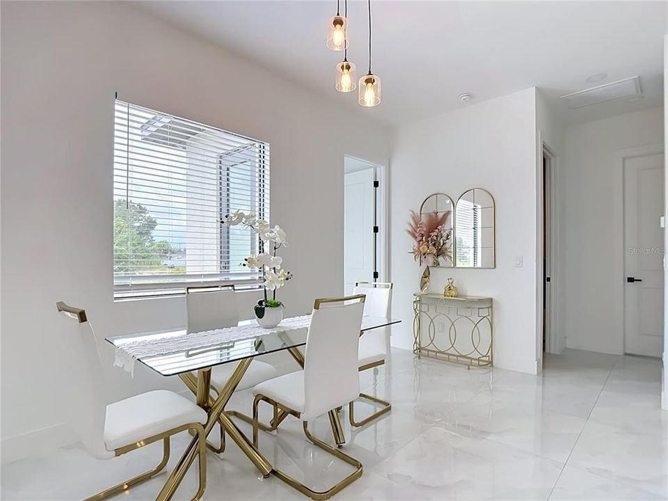 For Sale: $413,600 (4 beds, 2 baths, 1643 Square Feet)