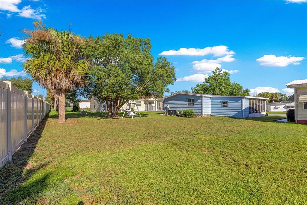 For Sale: $158,500 (2 beds, 1 baths, 768 Square Feet)
