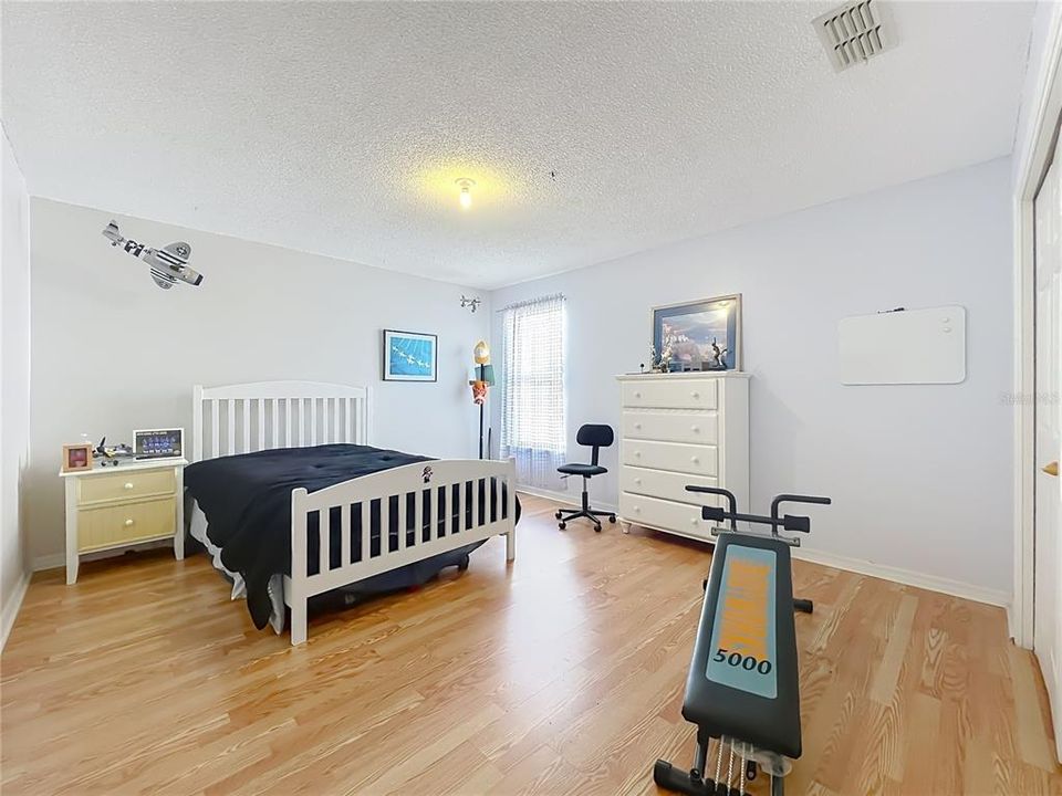 For Sale: $490,000 (4 beds, 2 baths, 2747 Square Feet)
