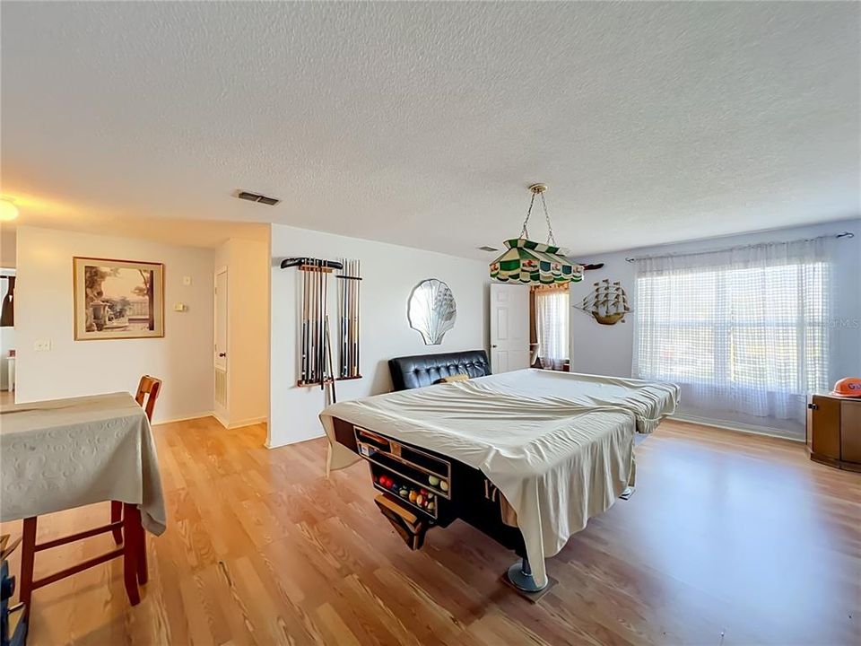 For Sale: $490,000 (4 beds, 2 baths, 2747 Square Feet)