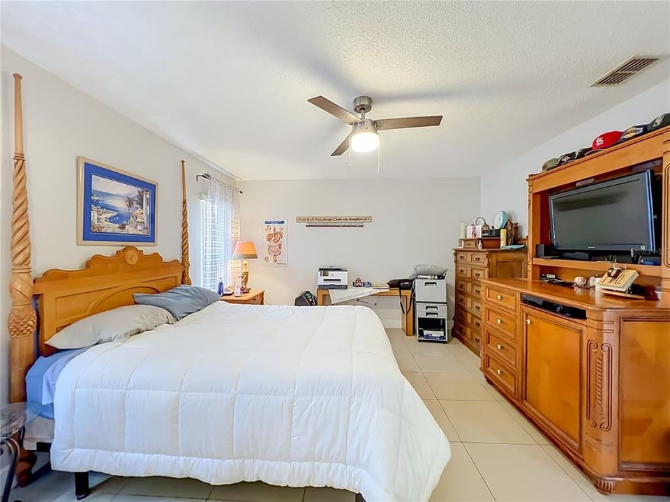 For Sale: $490,000 (4 beds, 2 baths, 2747 Square Feet)