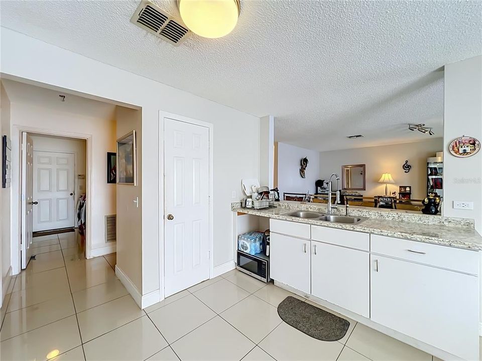 For Sale: $490,000 (4 beds, 2 baths, 2747 Square Feet)